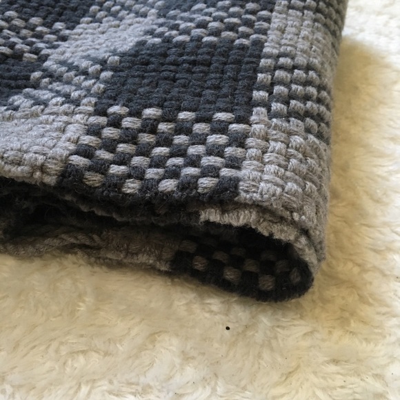 Cozy Charcoal Gray Woven Checkered Scarf w tassels - Picture 8 of 8